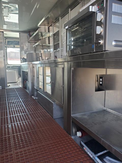 Waring toaster oven and lit display case
